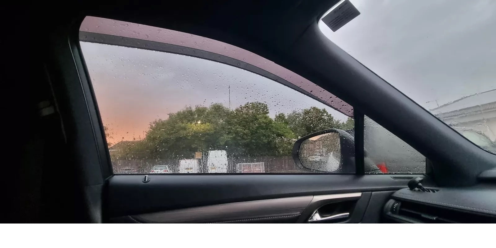 Комплект от 4бр. ветробрани за PASSAT B8 4D SEDAN 2015+