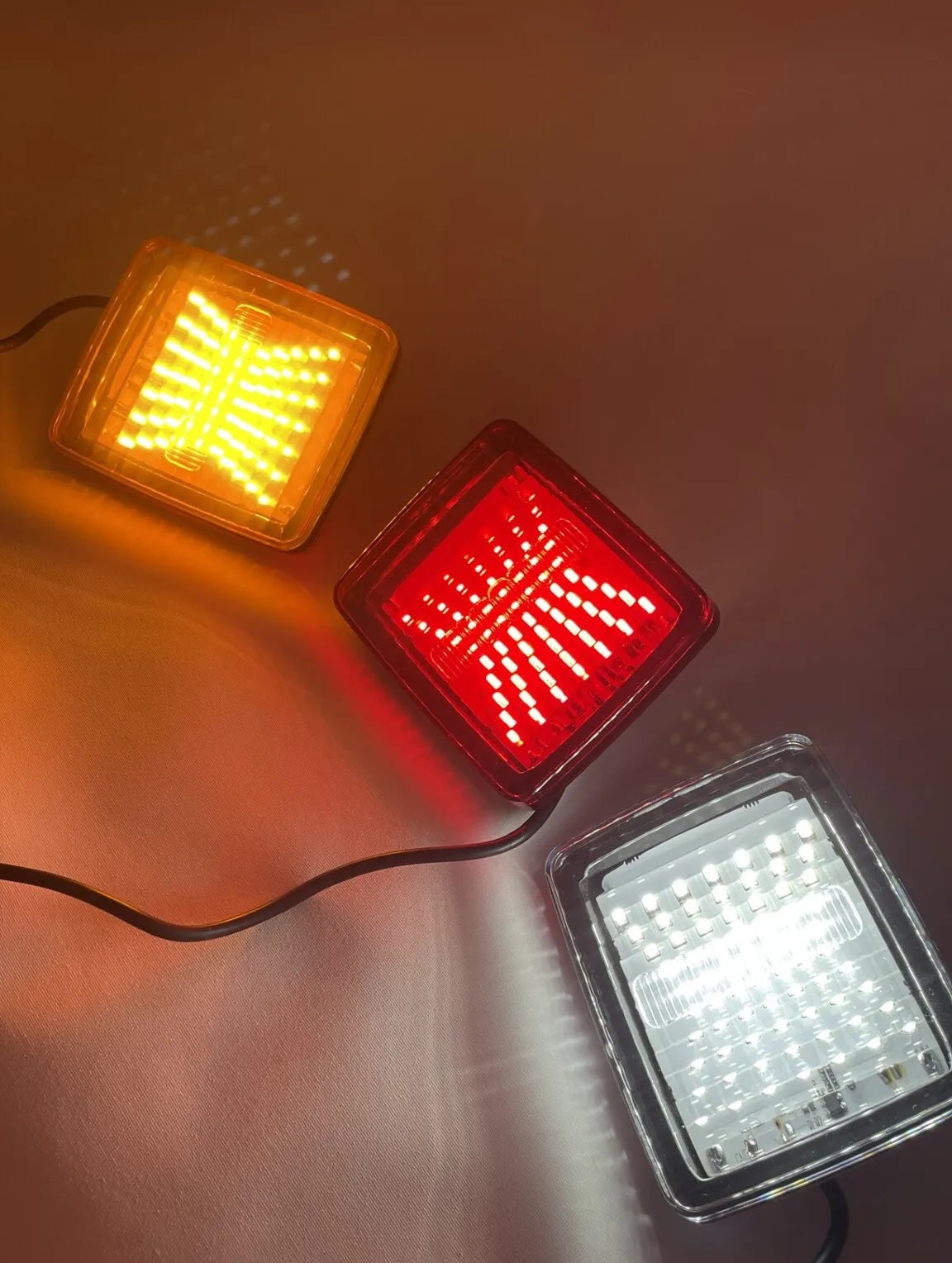 LED бяла задна светлина – габарит с 70 LED диода, 12–24V
