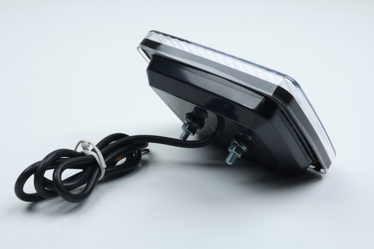LED бяла задна светлина – габарит с 70 LED диода, 12–24V