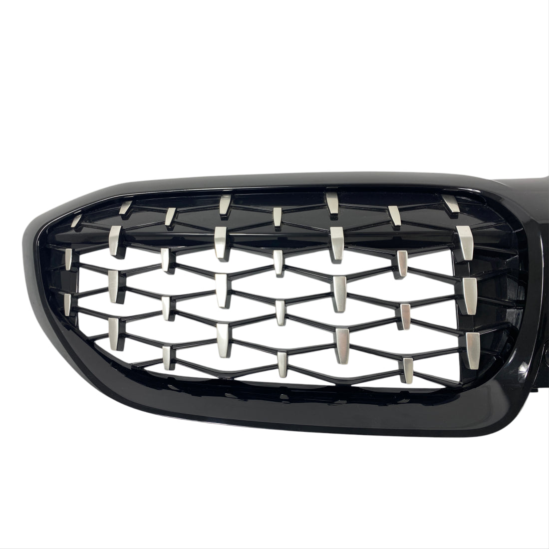 Решетки за BMW G20 (2018+) - Гланц - Diamond Design - хром / черно