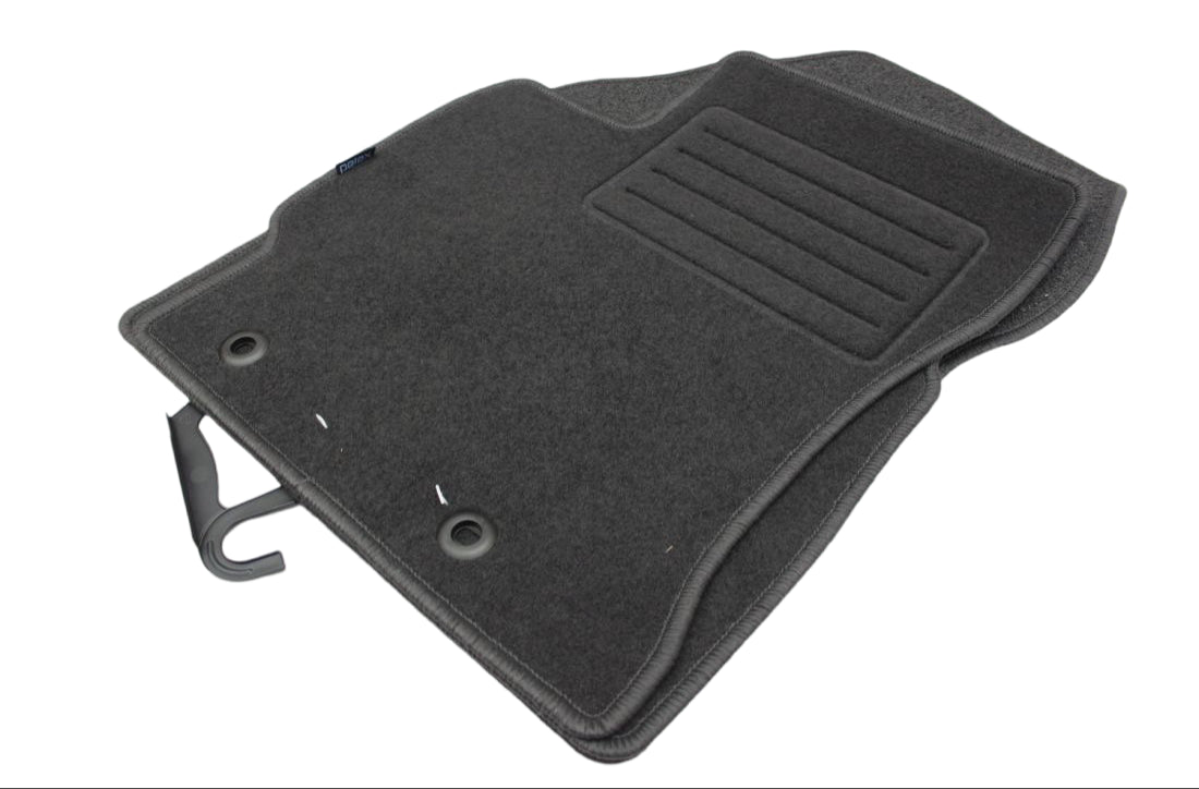 Мокетни стелки за Toyota Corollа (2013-2017)