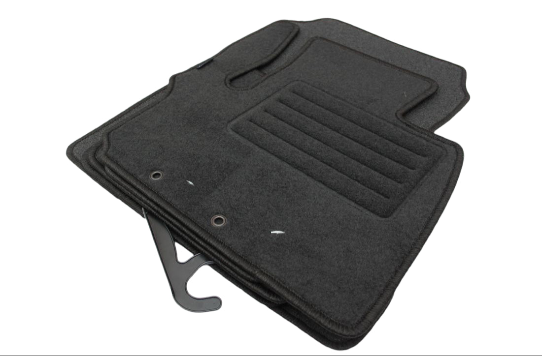 Мокетни стелки за Toyota IQ (2009+)