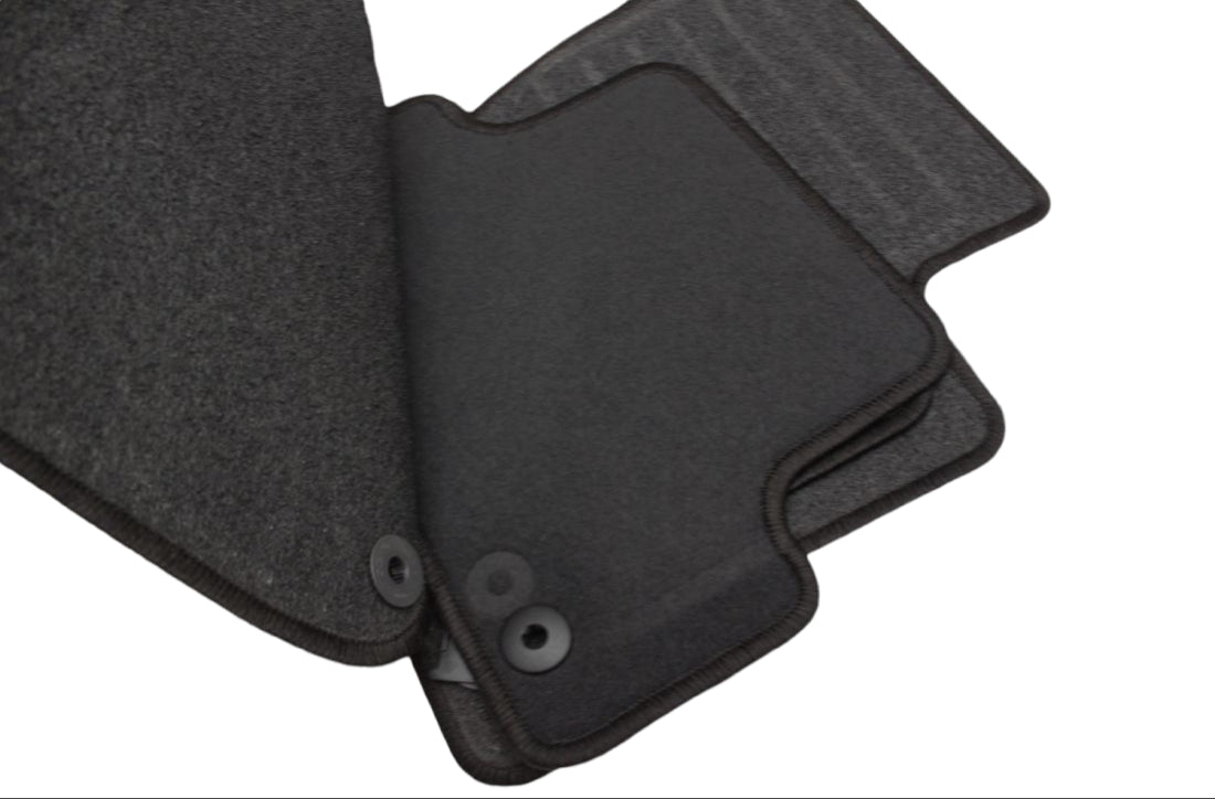 Мокетни стелки за Volvo V40 (2012+)