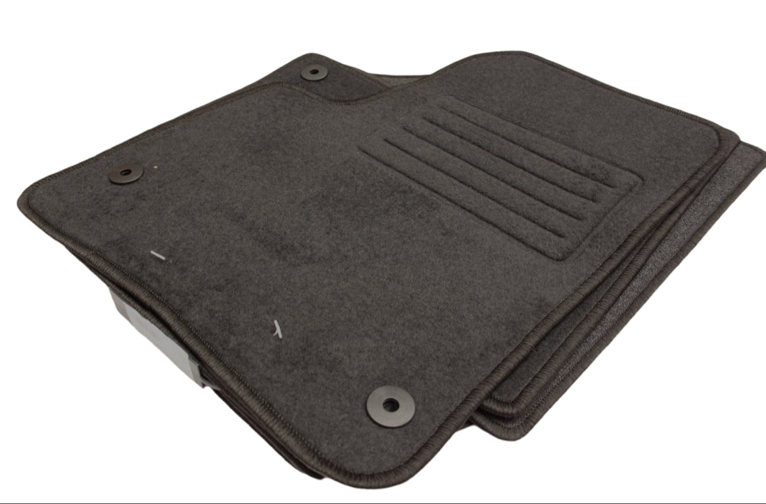 Мокетни стелки за Vw Touareg (2002-2010)