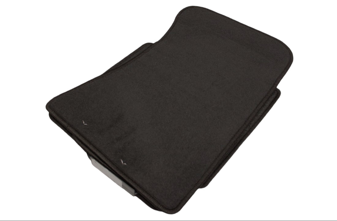 Мокетни стелки за Subaru Forester (2006-2008)