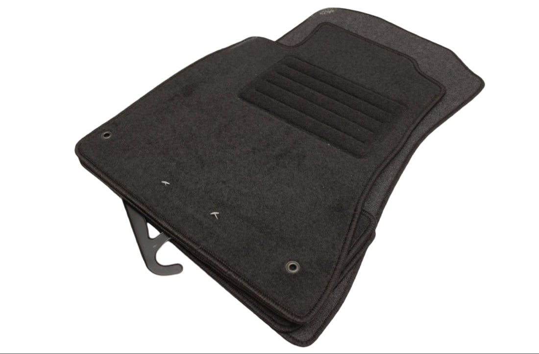 Мокетни стелки за LEXUS IS (2005-2013)