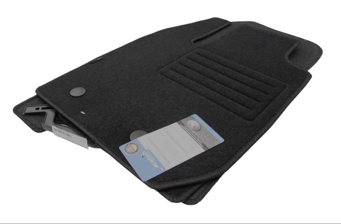 Мокетни стелки за Dacia Duster (2018+)