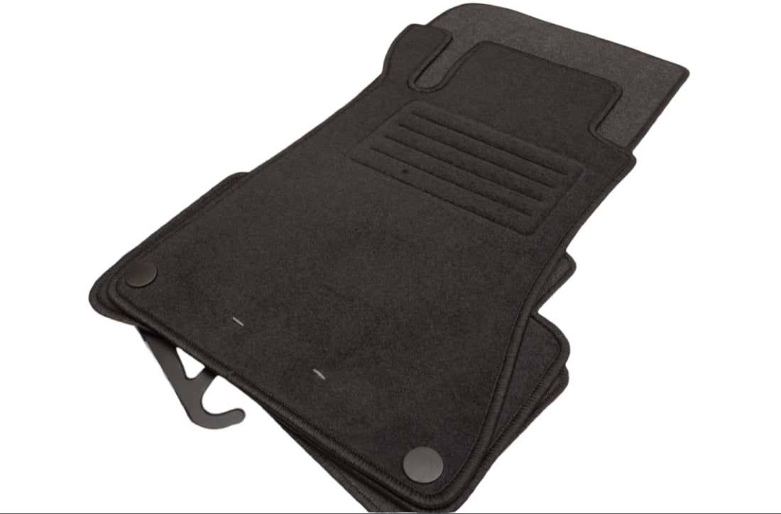 Мокетни стелки за Mercedes W203 (2000-2007)