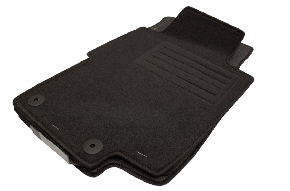 Мокетни стелки за Honda Accord (2003-2008)