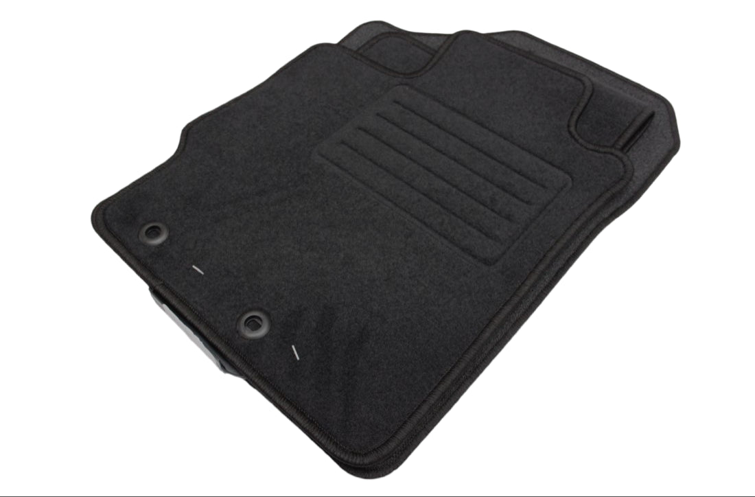 Мокетни стелки за Toyota Yaris (2011+)