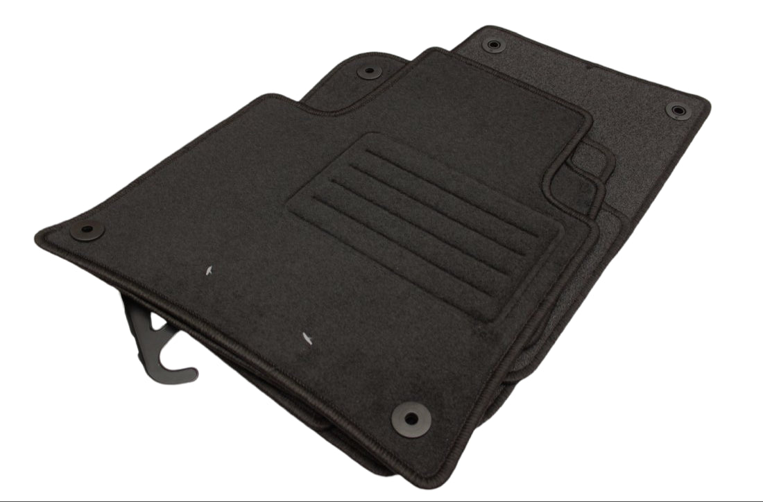 Мокетни стелки за Porsche Cayenne (2010-2017)