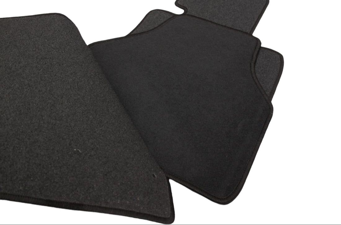 Мокетни стелки за BMW 7 серия E65 (2001-2008)