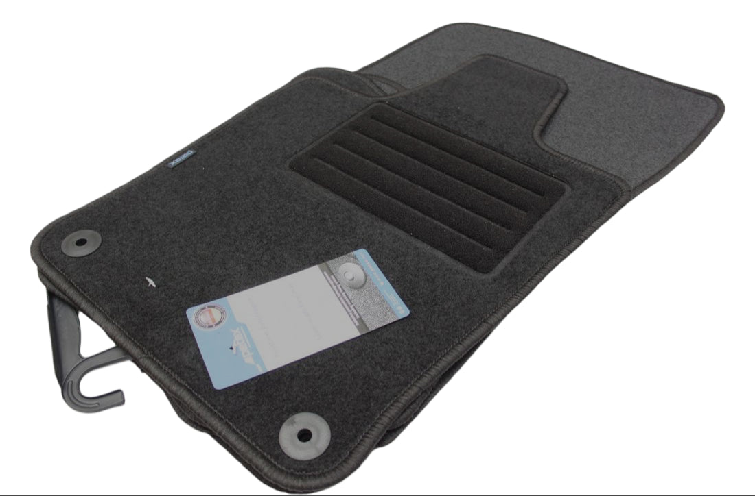 Мокетни стелки за Porsche Panamera (2009-2016)