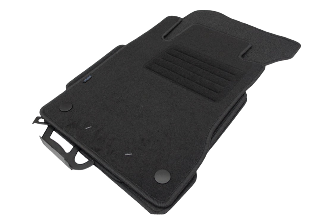 Мокетни стелки за Mercedes W211 (2002-2009) - 4 matic