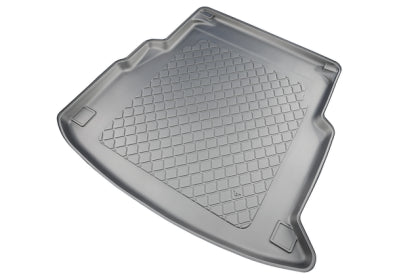 ГУМИРАНА СТЕЛКА ЗА БАГАЖНИК ЗА MERCEDES E W214 SEDAN (2023+); NOT FOR PLUG-IN HYBRID