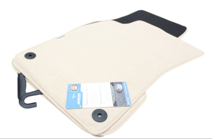 Мокетни стелки за AUDI A6 C6 (2006+) - бежови