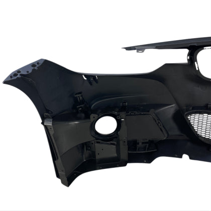 ПРЕДНА БРОНЯ ЗА BMW F30 (2012-2018) - M-TECH ДИЗАЙН С ОТВОРИ ЗА ХАЛОГЕНИ, БЕЗ ПАРКТРОНИК