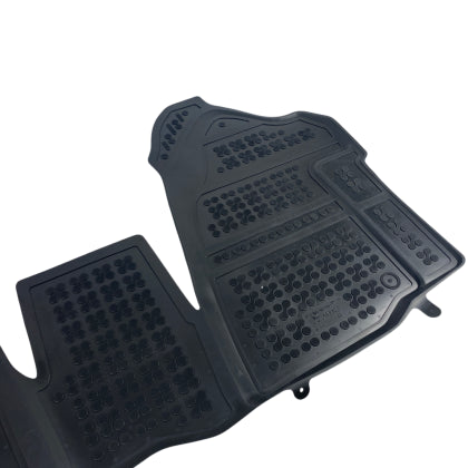 ГУМЕНИ СТЕЛКИ ЗА RENAULT MASTER (2024+) FRONT WITH AN EXTRA MATERIAL ON THE DRIVER SIDE, VERSION 3 PASSENGER - ТИП ЛЕГЕН