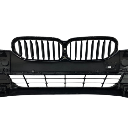 ПРЕДНА БРОНЯ ЗА BMW G30 (2020+) - М5 ДИЗАЙН С ОВТОРИ ЗА ПАРКТРОНИК И КАМЕРА