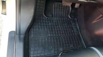 Гумени стелки за Nissan Leaf (2017+)