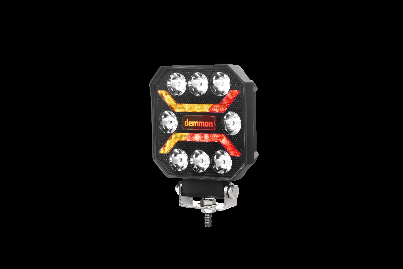 Универсална мощна LED ЛЕД диодна лампа халоген с 3 светлини бяла - жълта - червена 27W 12V - 24V за камион трактор ролбар АТВ джип земеделски и селскостопански машини и др. 110 x 110 x 37 mm E-mark E9