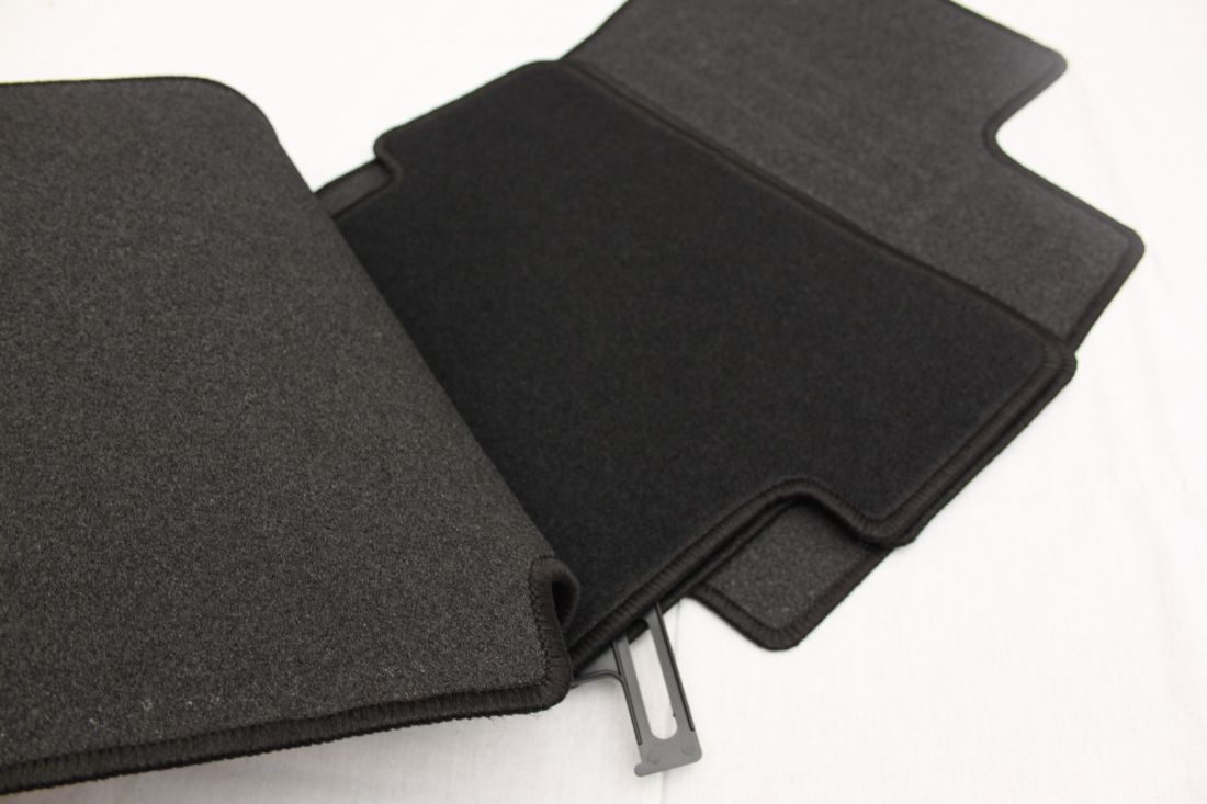 Мокетни стелки за Renault Clio (2012-2019)