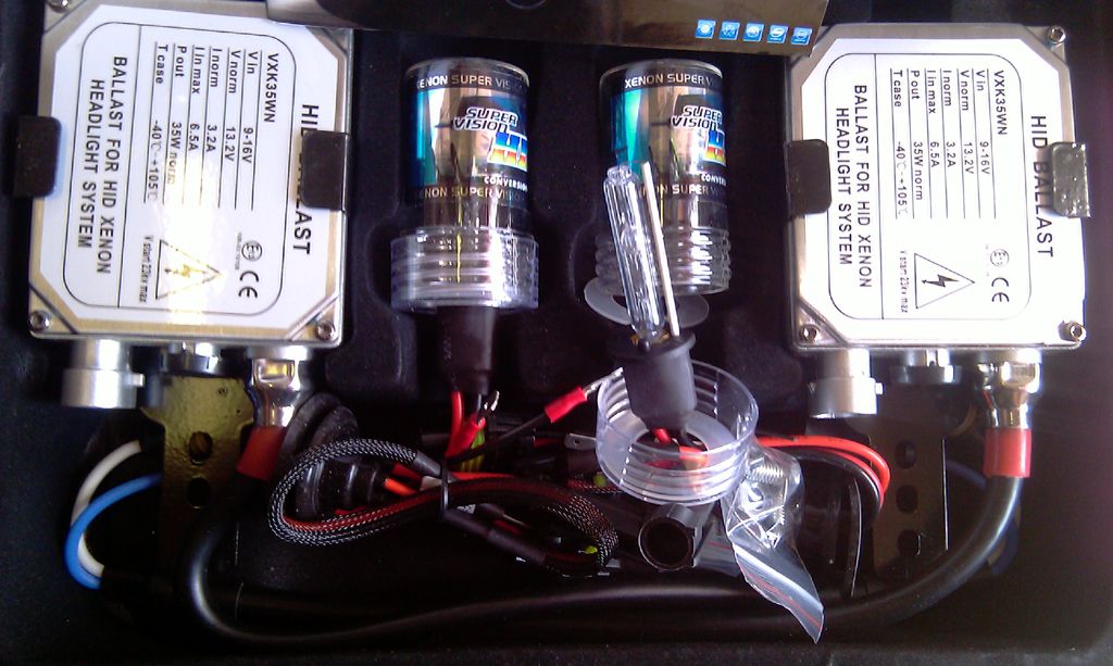 КСЕНОН КОМПЛЕКТ ЗА КЪСИ СВЕТЛИНИ H4 35W