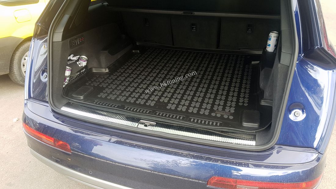 ГУМЕНА СТЕЛКА ЗА БАГАЖНИК ЗА AUDI Q7 (2015+) 7 SEATS (WITH THE THIRD ROW OF SEATS FOLDER) - REZAW PLAST