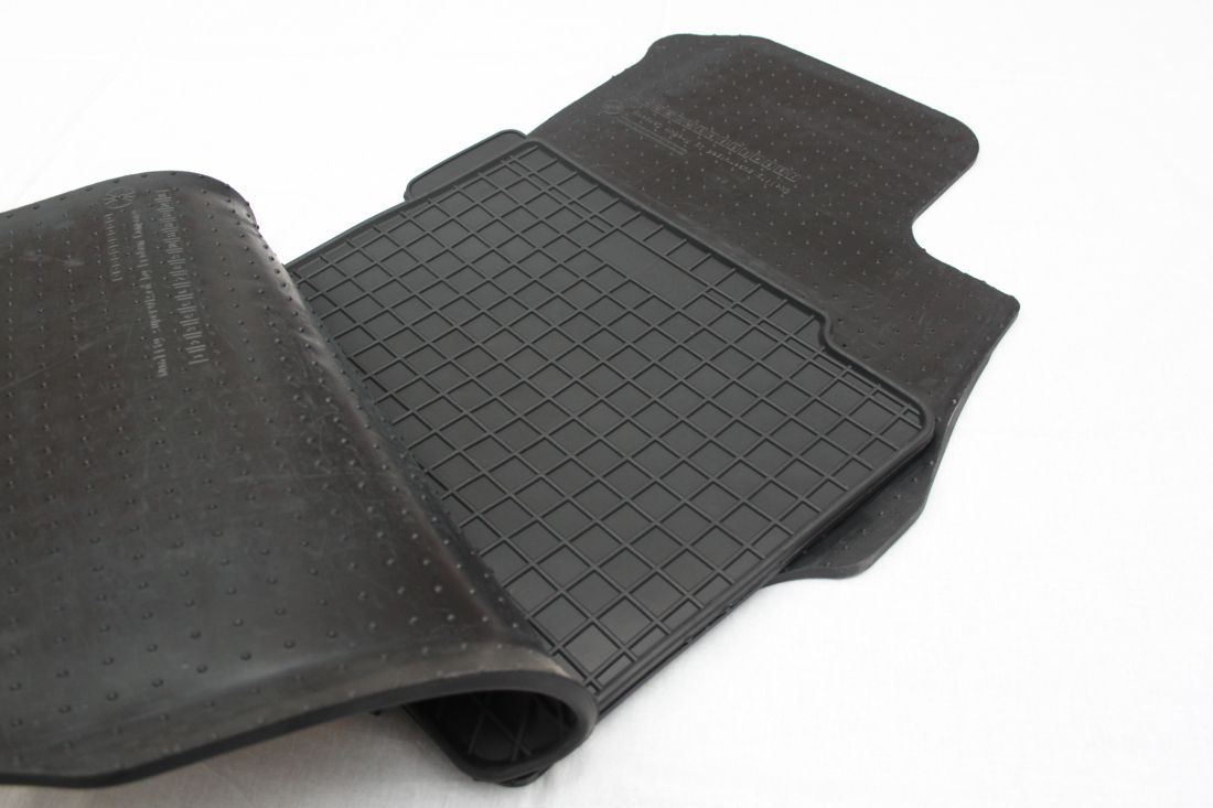 Гумени стелки за Fiat Linea (2007-2015)