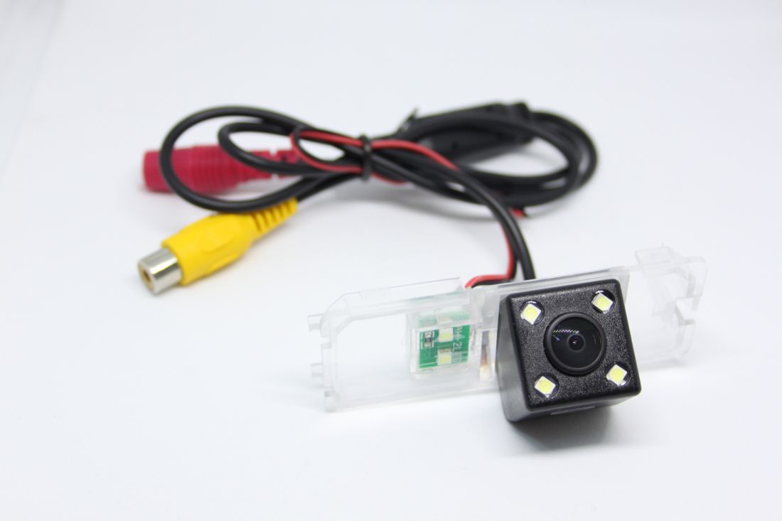 Камера за задно виждане за VW Golf 5 / 6 / Passat / Polo / Jetta / Scirocco / Lupo / Phaeton / Beetle / Skoda Superb