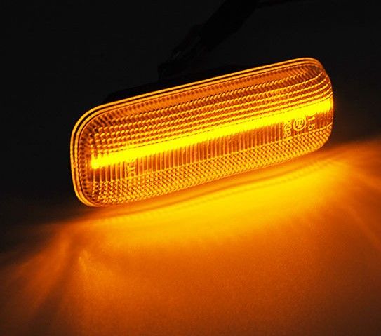 Диодни мигачи за калник за Mercedes W163 ML (1999-2005) - хром с бягащ мигач