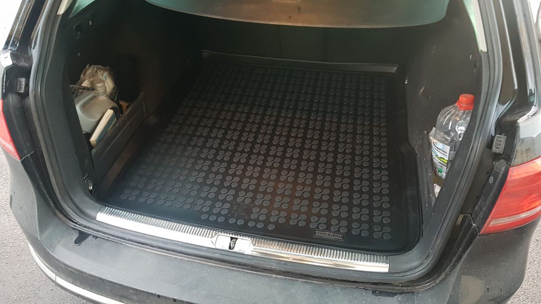 ГУМЕНА СТЕЛКА ЗА БАГАЖНИК ЗА VOLKSWAGEN PASSAT B6 / B7 (2005 - 2014) COMBI / ALLTRACK (2012+) - REZAW PLAST