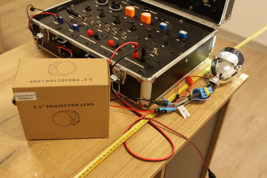 Биксенон лупи за вграждане MORIMOTO ULTIMATE 2.5"