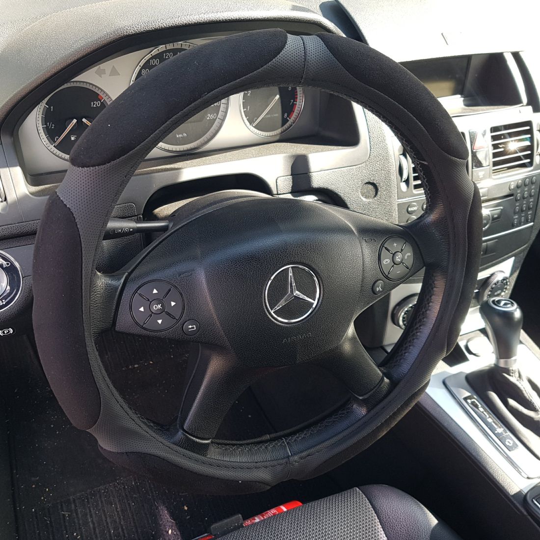 Калъф за волан от еко кожа 38см - Race - черен цвят