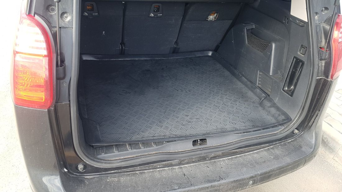 Стелка за багажник за Peugeot 5008 (2010+)