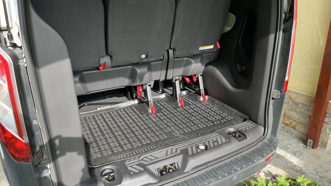 ГУМЕНА СТЕЛКА ЗА БАГАЖНИК ЗА FORD TOURNEO CUSTOM (2013+) L1 SHORT - REZAW PLAST