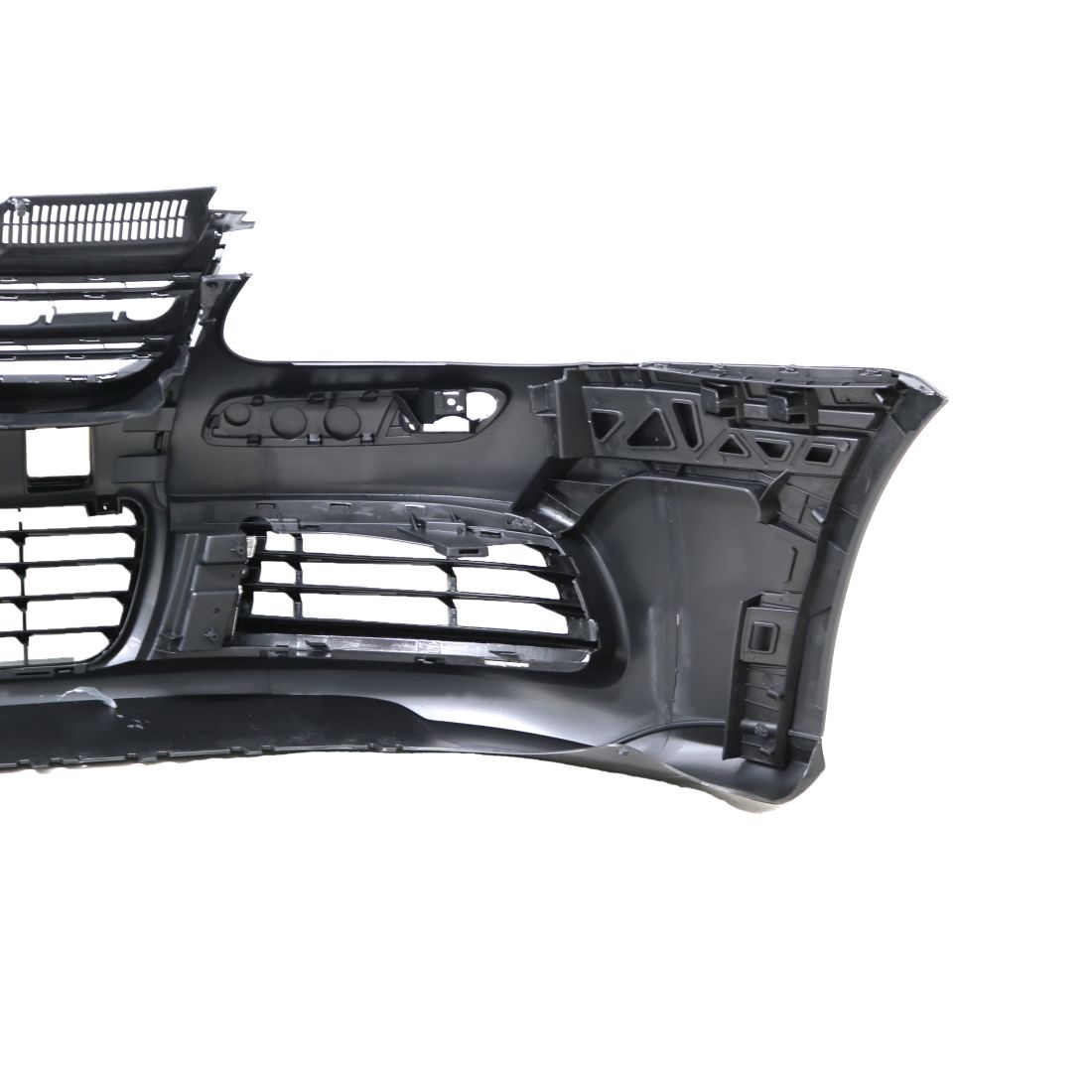 Предна броня за Golf 5 - R32 с R32 решетки без халогени - Хром