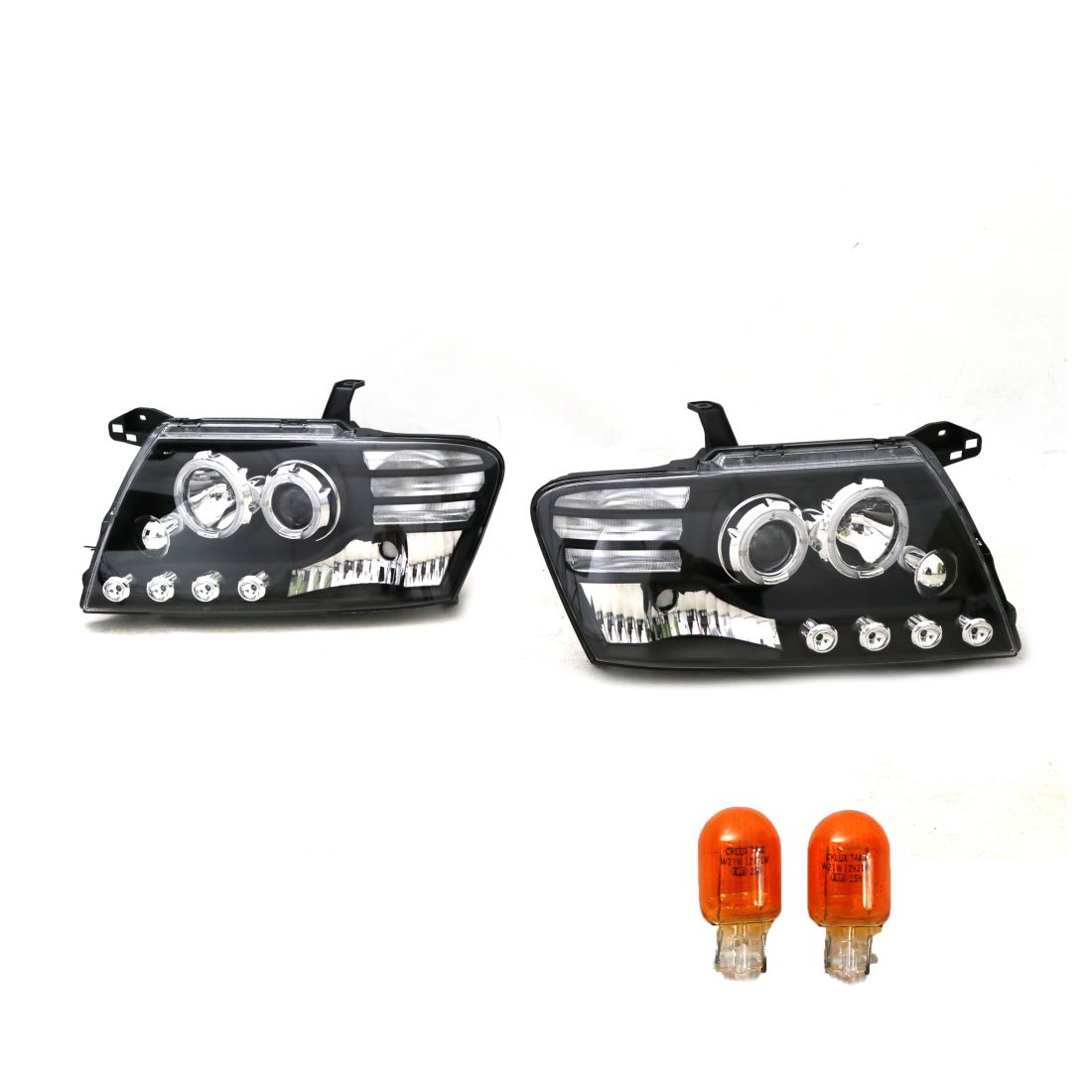 Кристални фарове за Mitsubishi Pajero (2001-2006) - черни