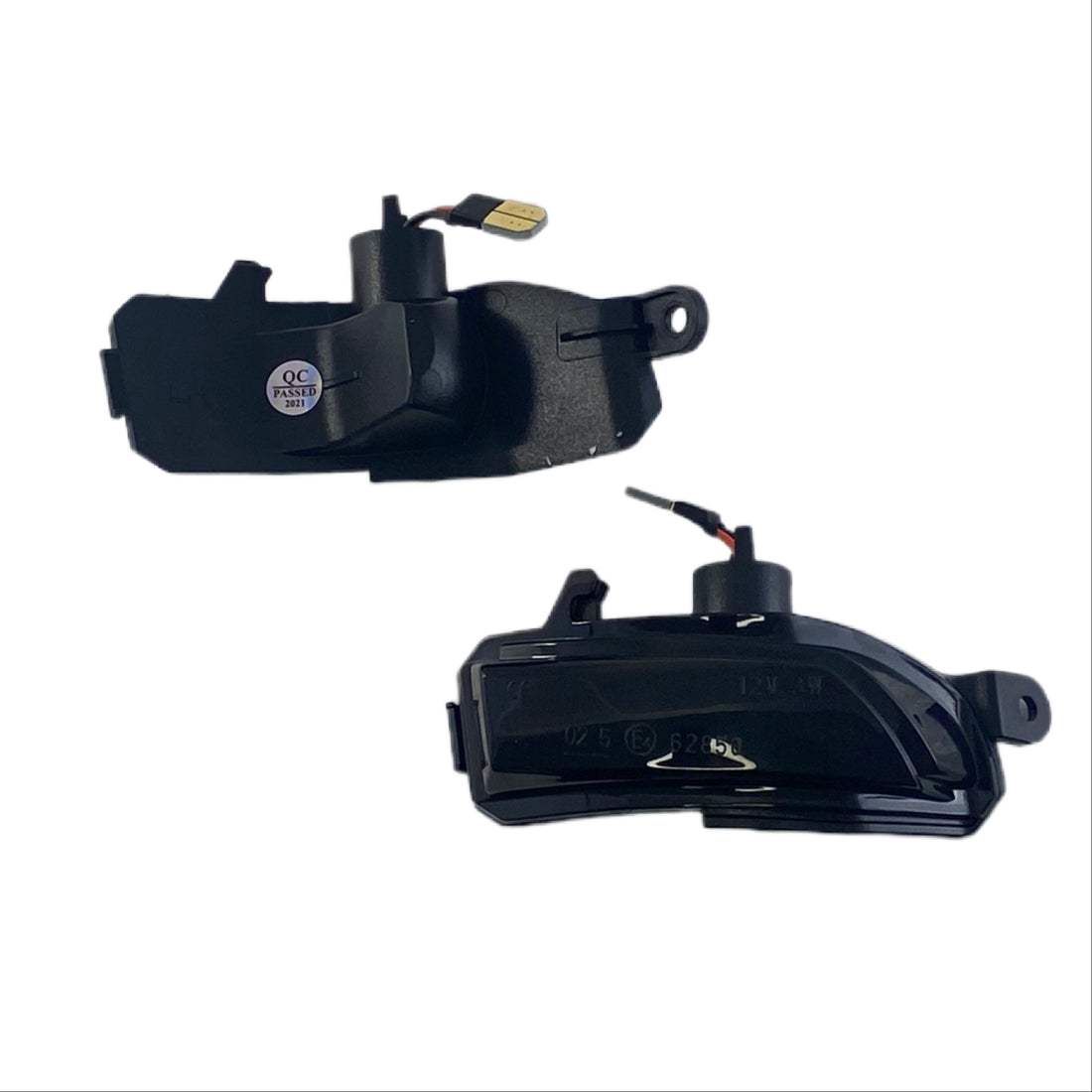 Диодни мигачи за странични огледала за Skoda Fabia (2014+), Rapid (2012+) / Seat Toledo (2012+) - опушени с бягащ мигач