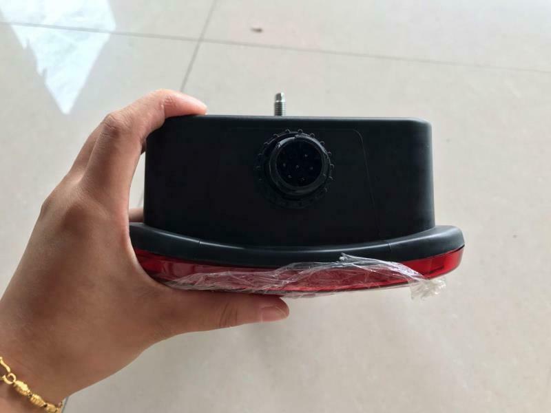 Комплект от 2 броя Универсални Стопове С Букса с 6 пина и крушки Задни светлини 12V -24V Подходящи за Ремарке Караванa Бус Тир Камион Daf Даф Scania Скания Volvo Волво Mercedes Мерцедес Man Ман