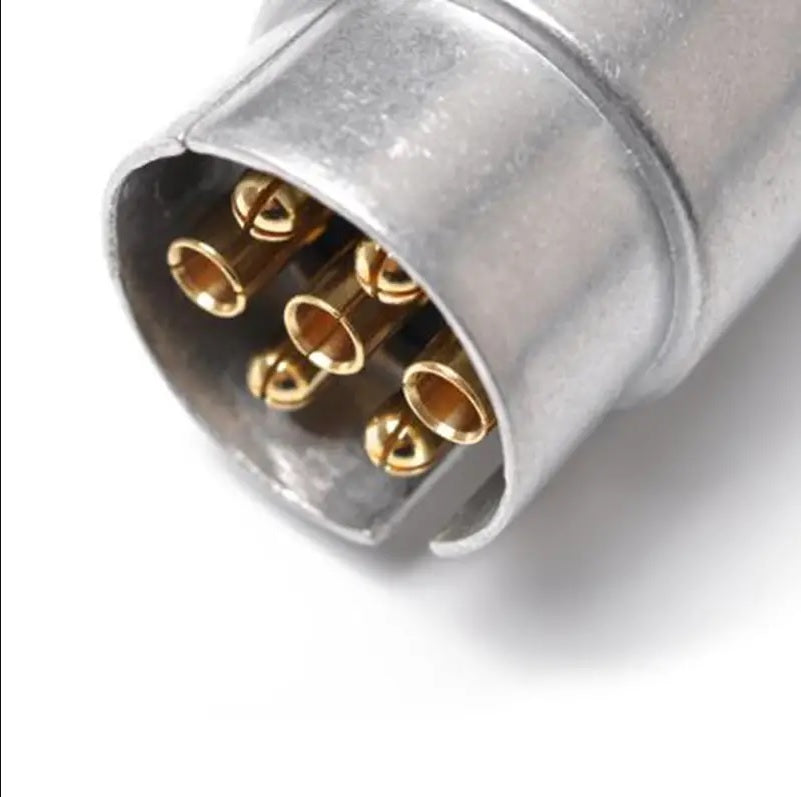 Букса за ремарке мъжка 7 пина 12V метална