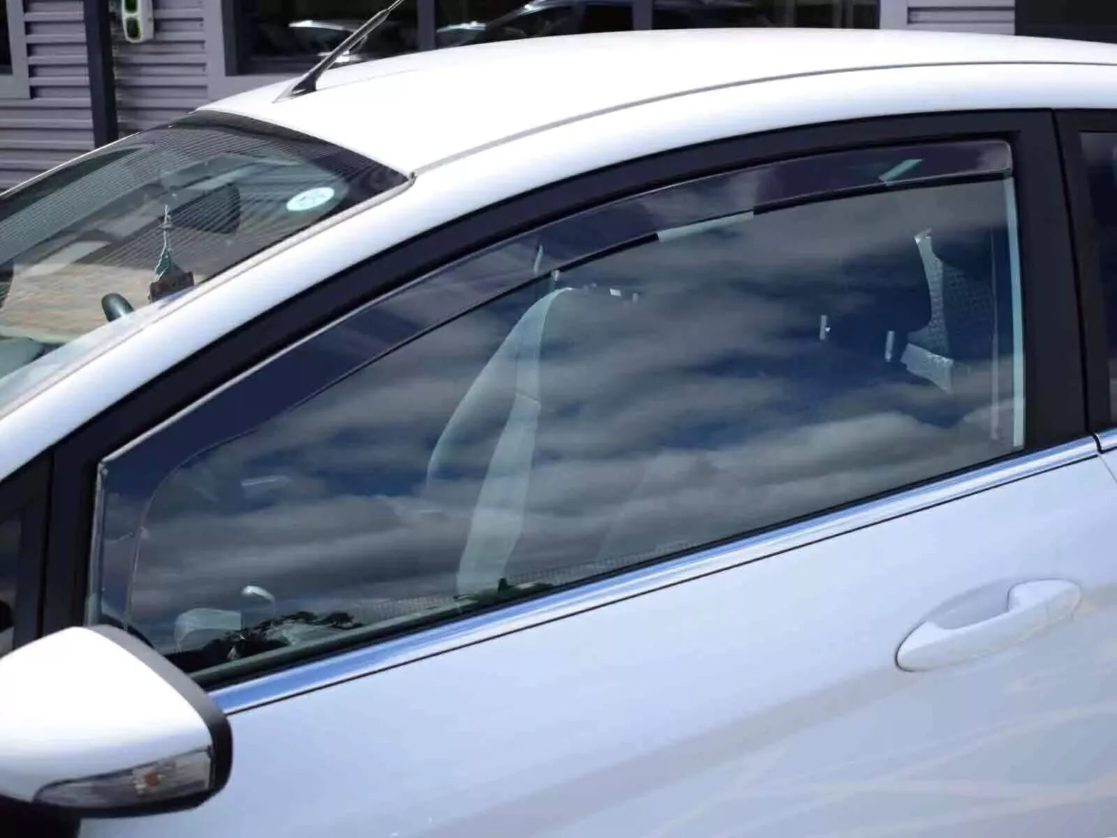Комплект от 4бр. ветробрани за FORD FIESTA MK6 5 врати 2008-2017