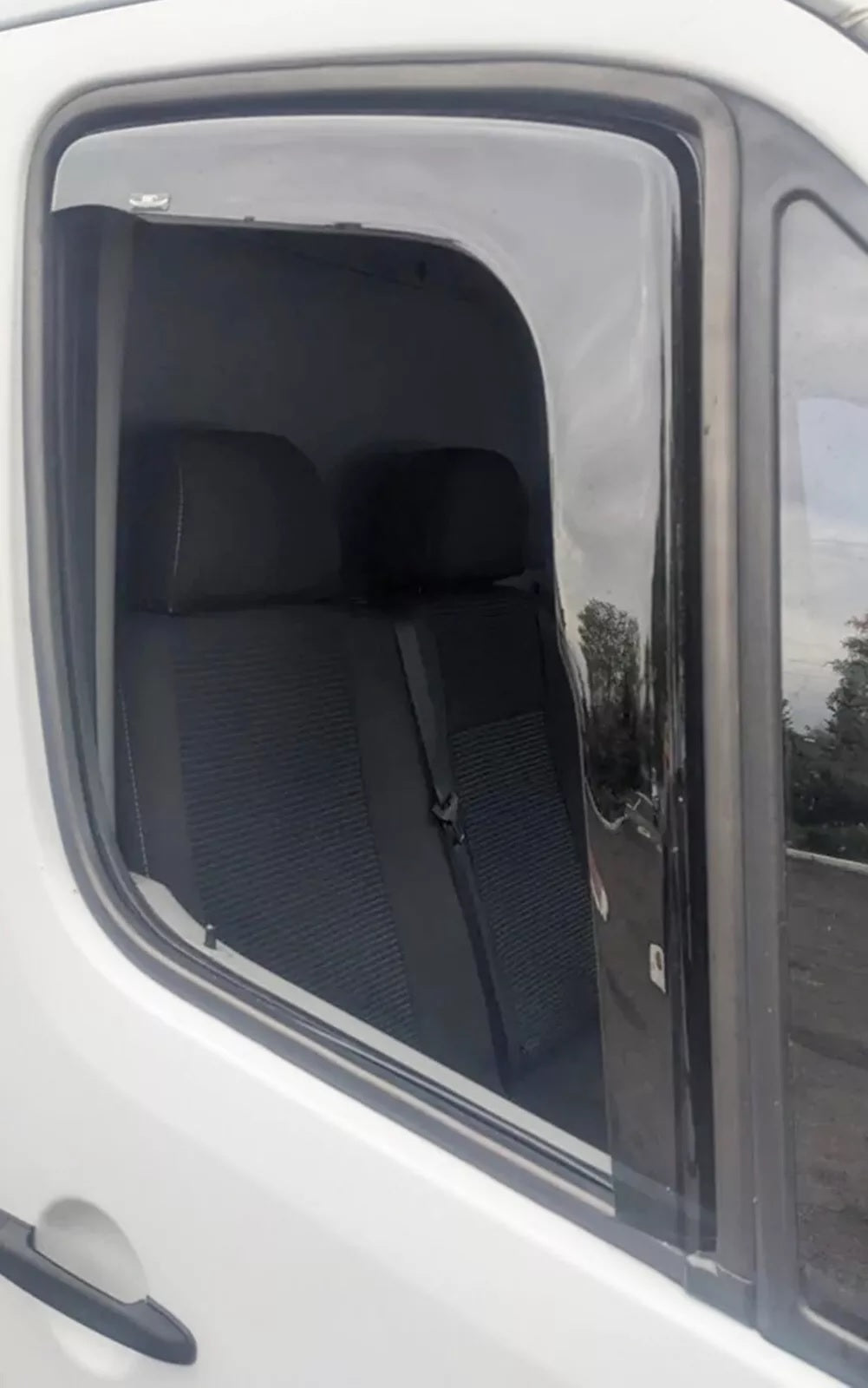 Комплект от 2бр. ветробрани за Mercedes Sprinter MK2 W906 / VW CRAFTER MK1 2006-2018