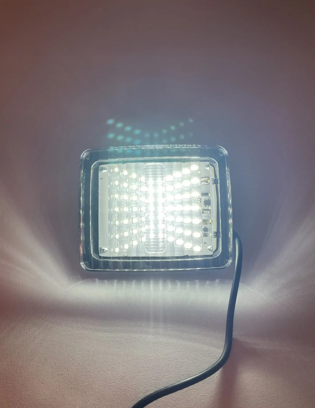 LED бяла задна светлина – габарит с 70 LED диода, 12–24V
