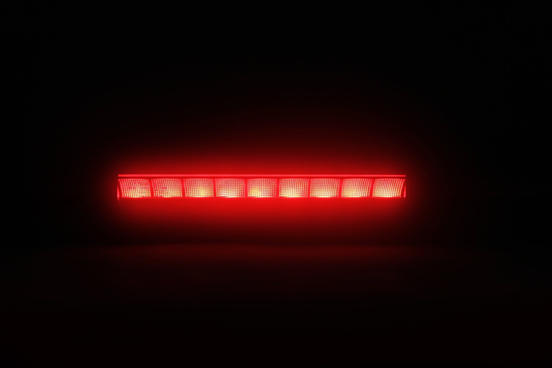 35см / 14 LED мултифункционален стоп с мигач, задна светлина и R65 аварийна сигнализация – 10V-80V, IP67/IP69K
