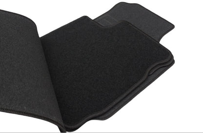 Мокетни стелки за Subaru Forester (2002-2006)