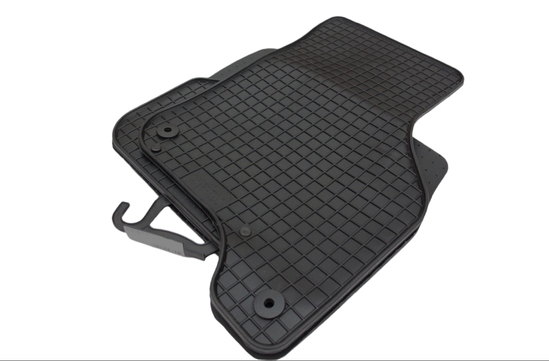 Гумени стелки за VW e-Golf (2014+)