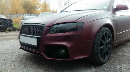 ПРЕДНА БРОНЯ ЗА AUDI A4 B7 8E (2004-2008) - S-LINE DESIGN С ЧЕРНА РЕШЕТКА С ОТВОРИ ЗА ПАРКТРОНИК