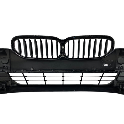 ПРЕДНА БРОНЯ ЗА BMW G30 (2020+) - М5 ДИЗАЙН С ОВТОРИ ЗА ПАРКТРОНИК И КАМЕРА