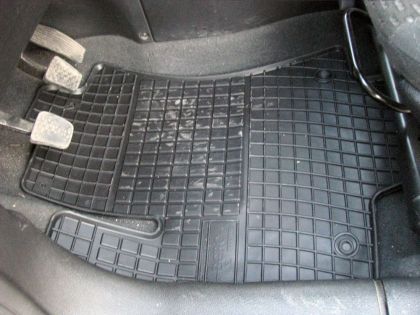 Гумени стелки Frogum за Opel Zafira A (1999-2005) – пасване по модел